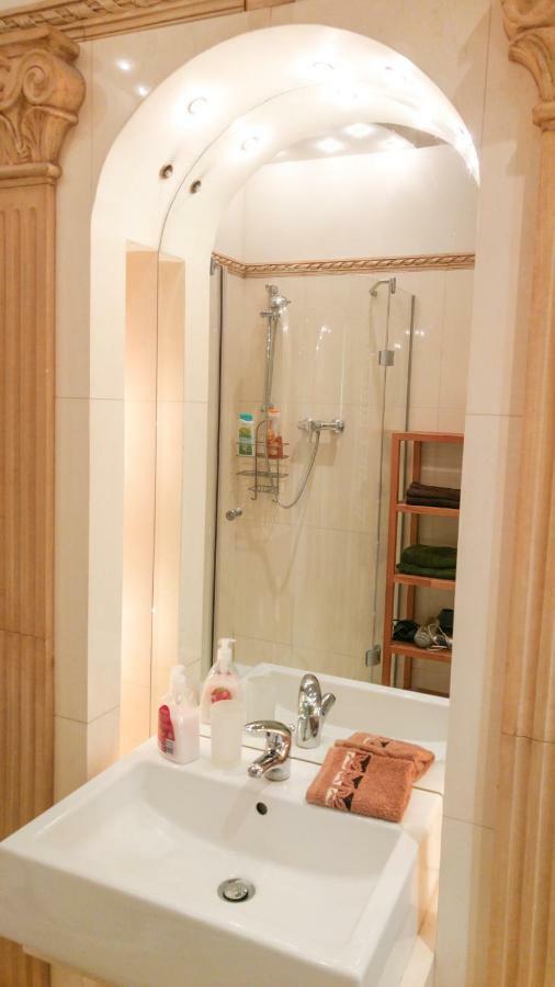 Krowoderska Apartment Krasków Dış mekan fotoğraf