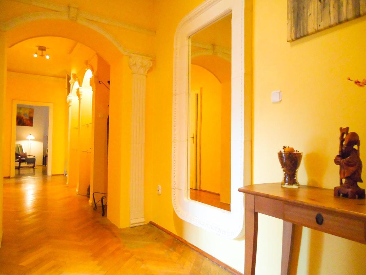 Krowoderska Apartment Krasków Dış mekan fotoğraf
